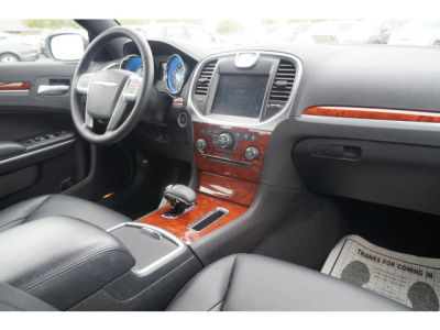 2013 Chrysler 300 Base