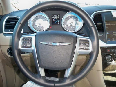 2012 Chrysler 300  Limited