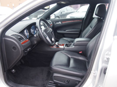 2012 Chrysler 300 Limited