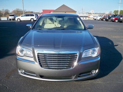 2012 Chrysler 300 Limited