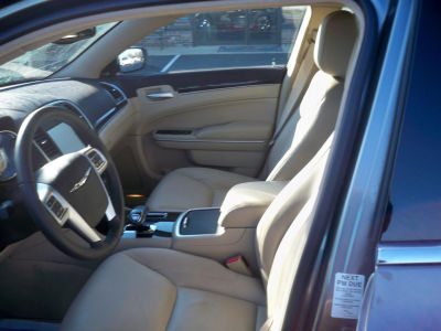 2012 Chrysler 300 Limited
