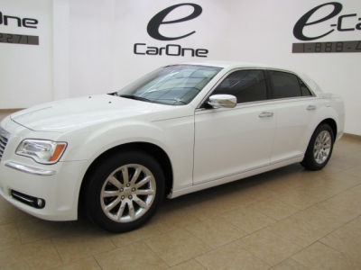 2011 Chrysler 300  Limited