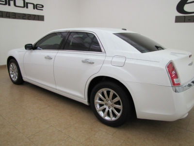 2011 Chrysler 300  Limited