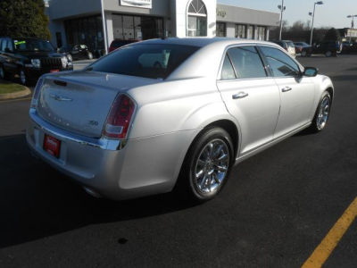 2012 Chrysler 300 Limited