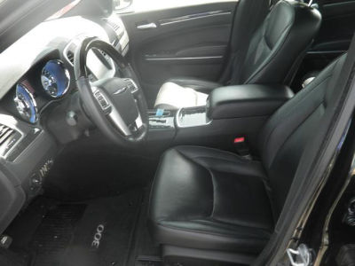2011 Chrysler 300 Limited