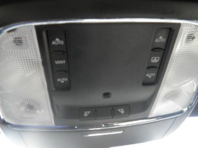 2011 Chrysler 300 Limited