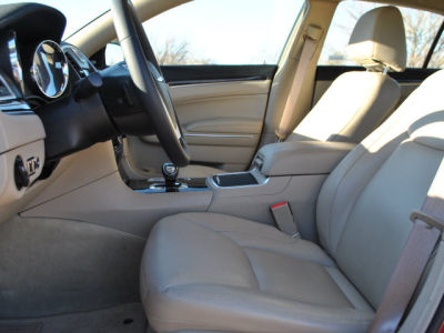 2012 Chrysler 300 Limited