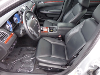 2012 Chrysler 300  Limited