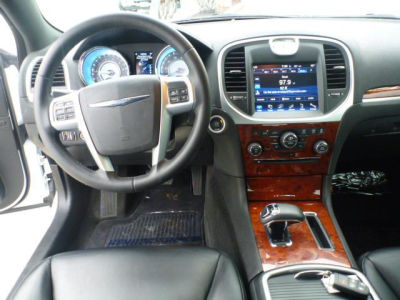 2012 Chrysler 300  Limited