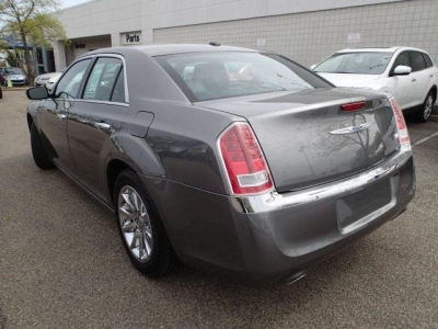 2012 Chrysler 300  Limited