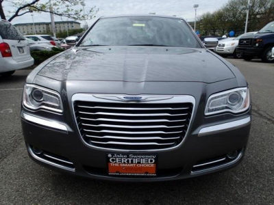 2012 Chrysler 300  Limited