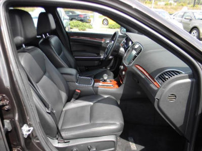 2012 Chrysler 300  Limited