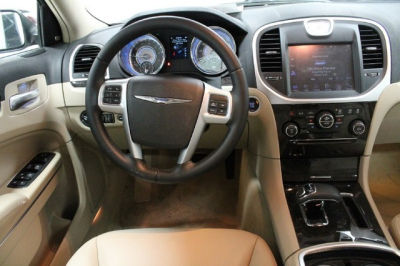 2012 Chrysler 300 Limited