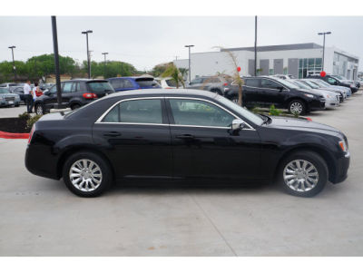 2013 Chrysler 300 Base