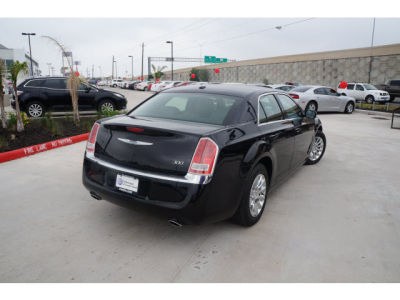 2013 Chrysler 300 Base