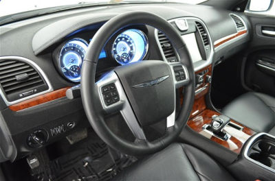 2012 Chrysler 300  Limited