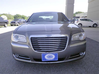 2012 Chrysler 300 Limited