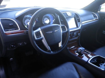 2012 Chrysler 300 Limited