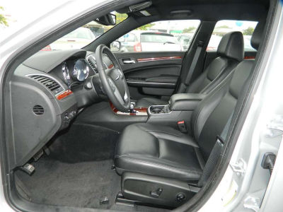 2012 Chrysler 300 Limited