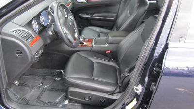 2012 Chrysler 300 Limited