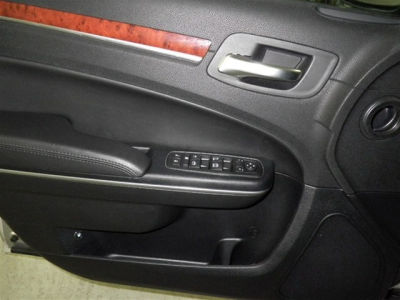 2012 Chrysler 300 Limited