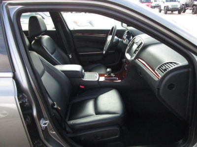 2012 Chrysler 300  Limited
