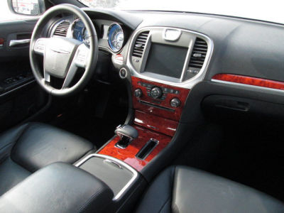 2012 Chrysler 300  Limited