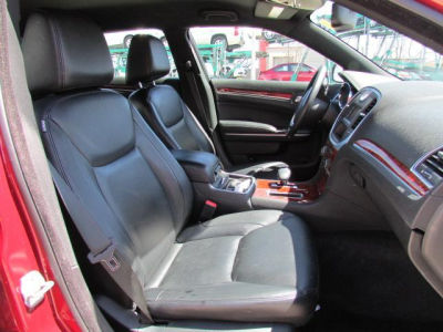 2012 Chrysler 300 Limited