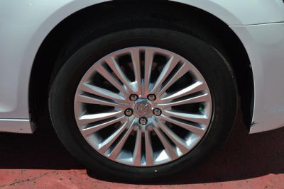 2012 Chrysler 300 Limited