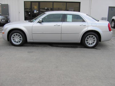 2010 Chrysler 300 Touring