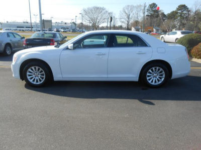 2013 Chrysler 300  Base