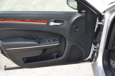 2012 Chrysler 300 Limited