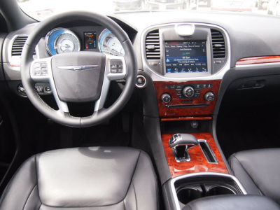 2012 Chrysler 300 Limited