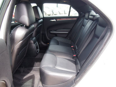 2012 Chrysler 300 Limited