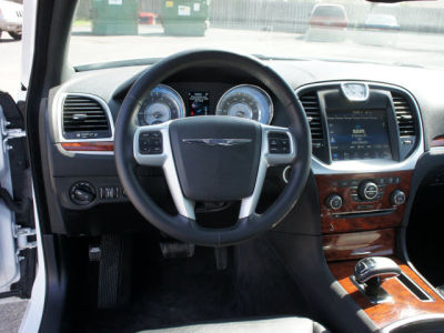 2012 Chrysler 300  Limited