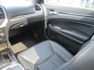 2011 Chrysler 300  Limited