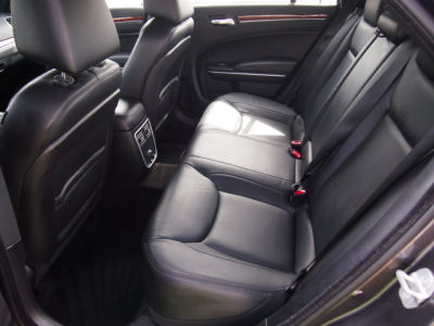 2013 Chrysler 300  Base