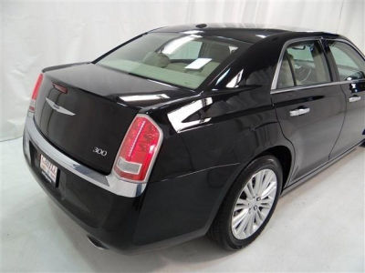 2012 Chrysler 300  Limited