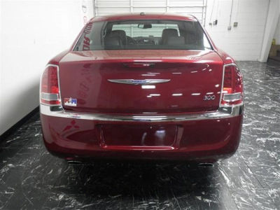 2011 Chrysler 300  Limited