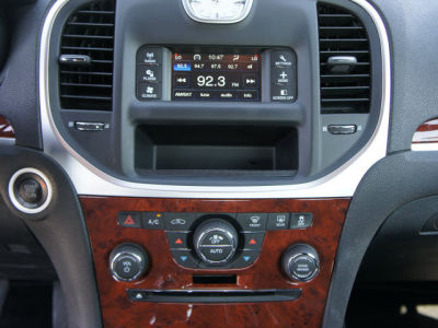 2012 Chrysler 300  Limited