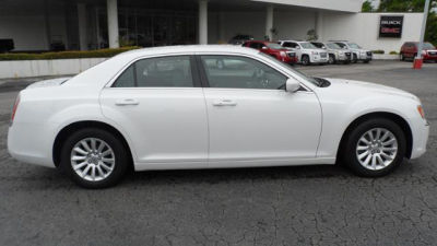 2013 Chrysler 300 Base
