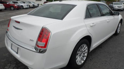 2013 Chrysler 300 Base