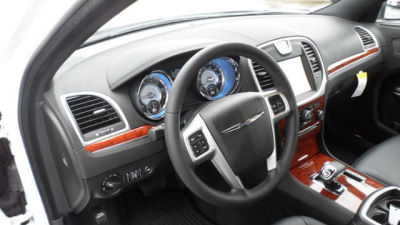 2013 Chrysler 300 Base