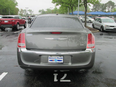 2011 Chrysler 300 Limited