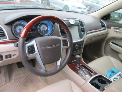 2011 Chrysler 300 Limited