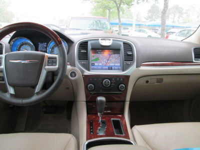 2011 Chrysler 300 Limited