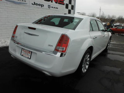 2012 Chrysler 300 Limited