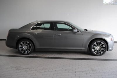 2012 Chrysler 300  S V6