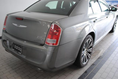 2012 Chrysler 300 S V6