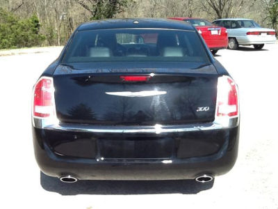 2012 Chrysler 300 Limited
